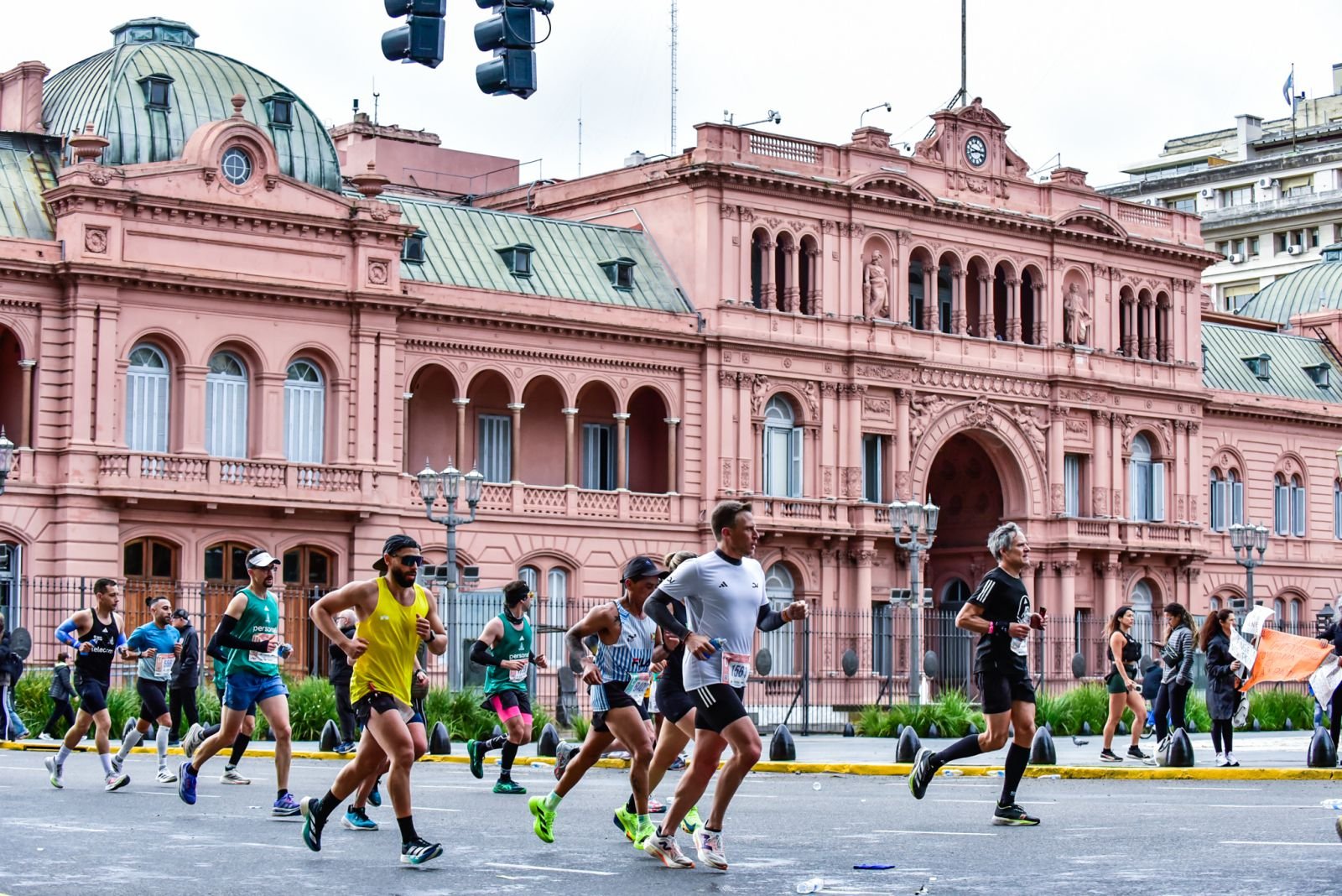Flyer de Maratón Internacional de Buenos Aires 2027 – carrera de calle en Buenos Aires, CABA